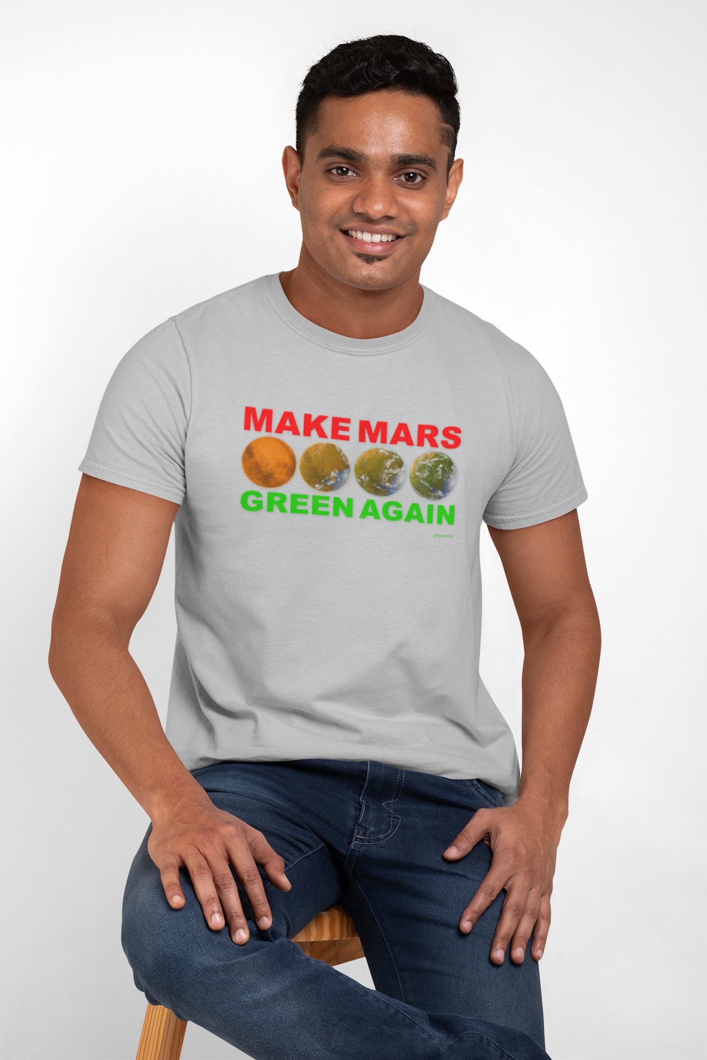 🔴 MAKE MARS GREEN AGAIN Unisex Softstyle T-Shirt