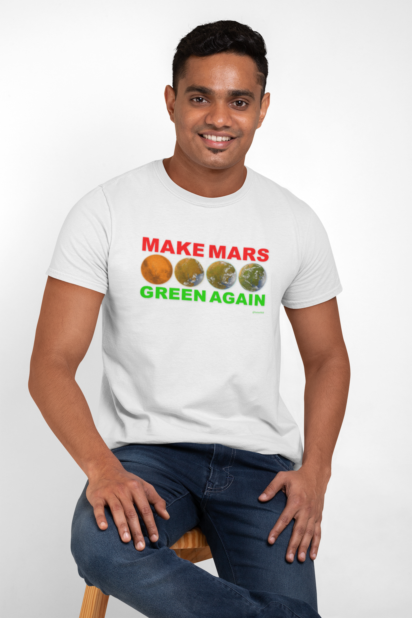 🔴 MAKE MARS GREEN AGAIN Unisex Softstyle T-Shirt